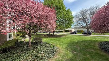 Lush Green Outdoor Spaces at Eton Square Apartments and Townhomes, Birmingham, MI, Michigan